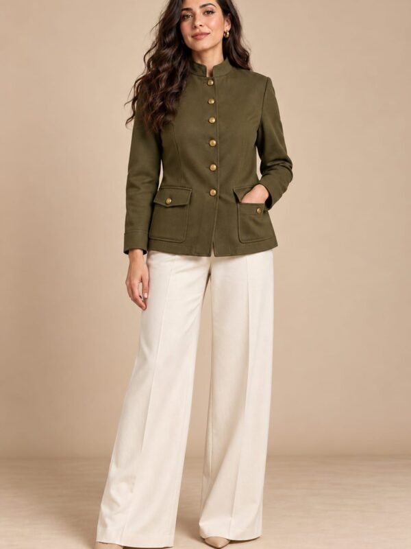 Veste Cintrée Style Officier à Boutons Dorés